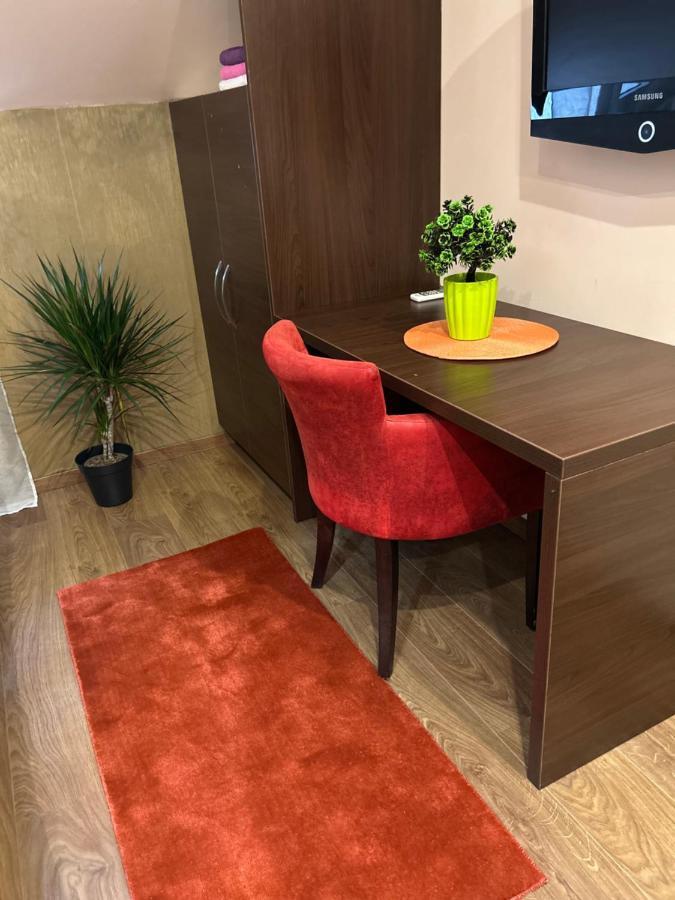 Benvenuti Apartments Τσέτινιε Εξωτερικό φωτογραφία